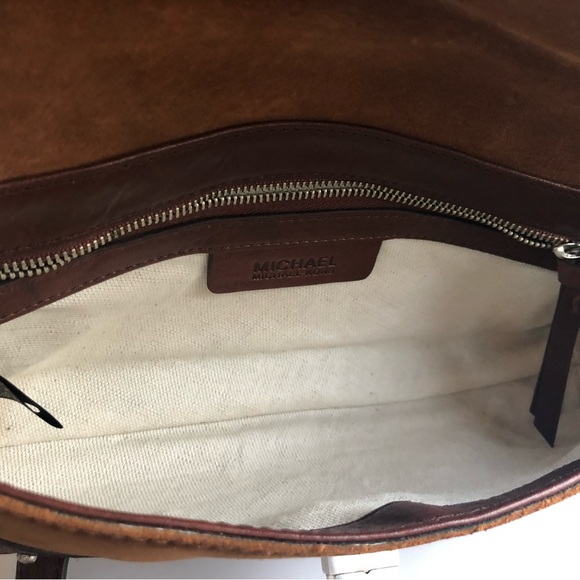Michael Kors Vintage Brown Leather Purse - Picture 4 of 9